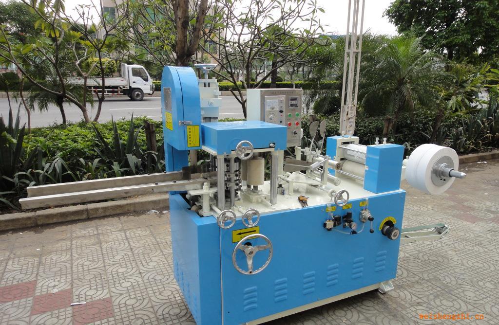 本公司供應(yīng)高速餐巾機、高速擦手機