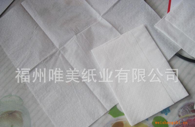 廠家熱銷散裝紙、擦手紙、廣告錢夾紙等酒店、餐飲、娛樂場(chǎng)所用品