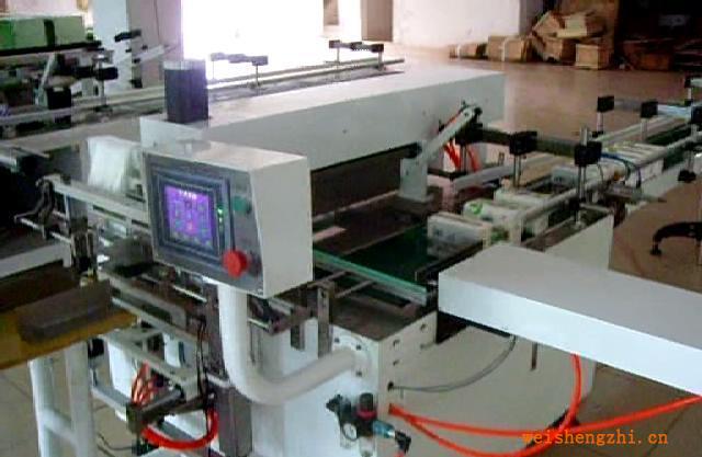 衛(wèi)生自動裝袋包裝機(jī)、手帕紙包裝機(jī)、軟抽包裝機(jī)、抽紙