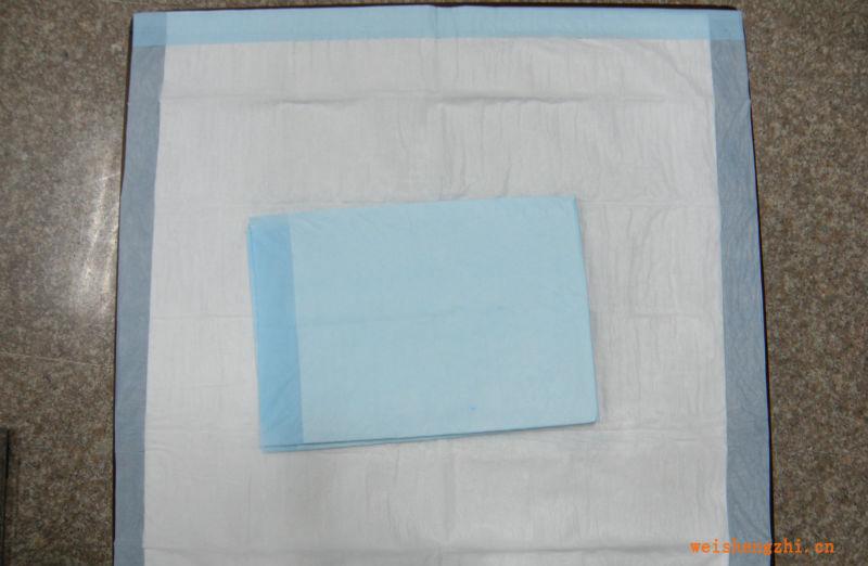 多功能護(hù)理墊小孩成人均可以用，超強(qiáng)吸水，質(zhì)量相當(dāng)不錯(cuò)哦