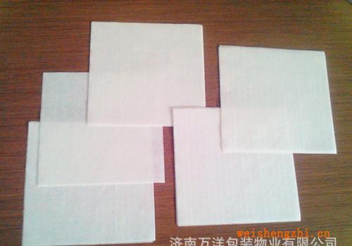 批發(fā)一次性印花餐巾（經(jīng)濟、實惠、衛(wèi)生）