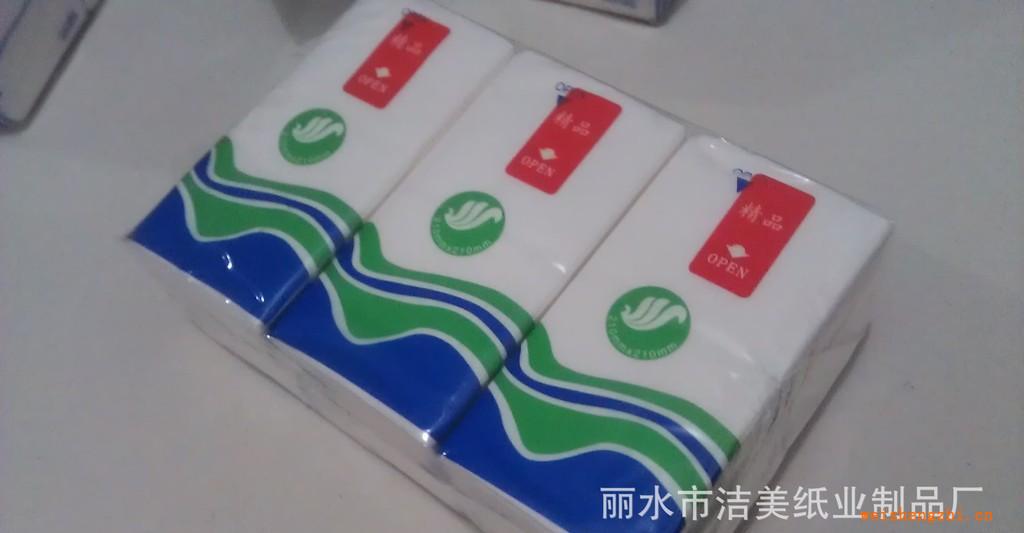 專業(yè)生產(chǎn)各種中高檔標(biāo)準(zhǔn)包手帕紙巾廣告紙巾貼牌加工價格優(yōu)惠