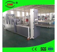精諾機械全自動餐巾紙加工設(shè)備可提供個性化彩印餐巾紙機械