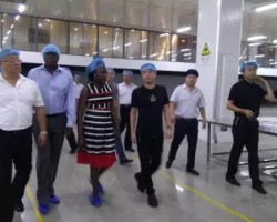 烏干達(dá)“一帶一路國際產(chǎn)能合作”代表蒞臨恩邦生活用品公司考察