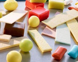 粘上口香糖不再煩！一張面巾紙解決鞋底口香糖！