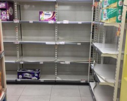 口罩、大米、衛(wèi)生紙……民眾現(xiàn)恐慌性搶購 泰國提高口罩產(chǎn)能并由政府管控