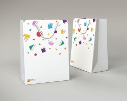 商務部：引導商場、超市等場所通過積分獎勵等激勵手段推廣使用環(huán)保布袋、紙袋等非塑制品和可降解塑料袋