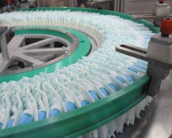 年內(nèi)業(yè)務(wù)量達(dá)800億件 快遞業(yè)復(fù)蘇折射消費(fèi)增長